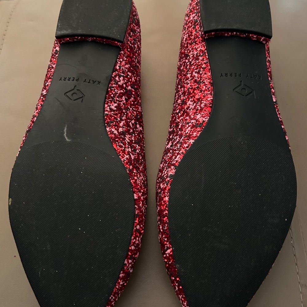 Heart  Shoes by Katy Perry - Picture 3 of 5